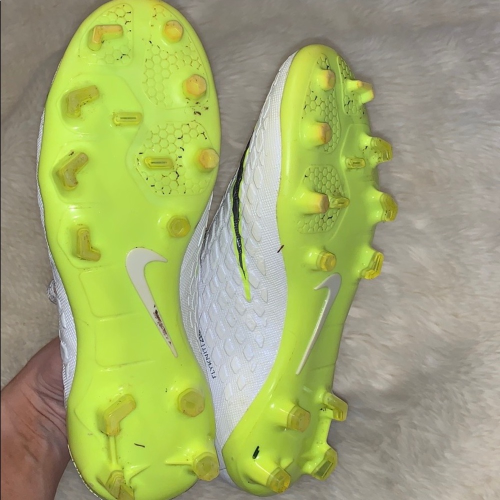 4 Nike JR Hypervenom Phantom 3 Elite Soccer Cleats - Picture 7 of 9